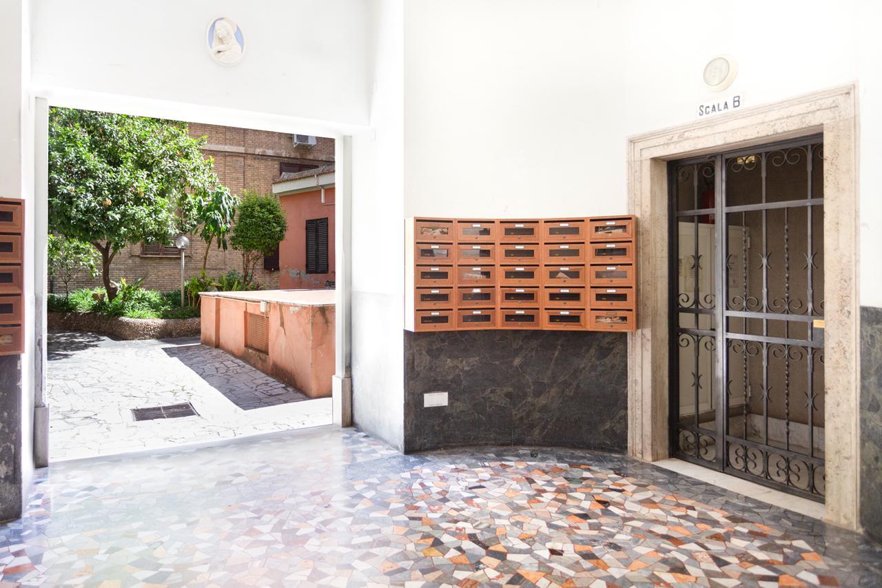Lilli Vatican White Domus Roma Exterior foto